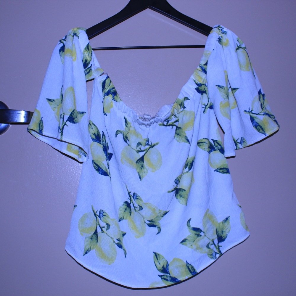 Sweet Wanderer Lemon Print Off-the-Shoulder Top - Picture 3 of 4